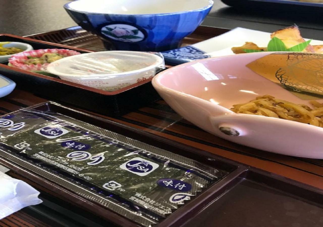 Готель Kashiwagi Onsen Hirakawa Екстер'єр фото