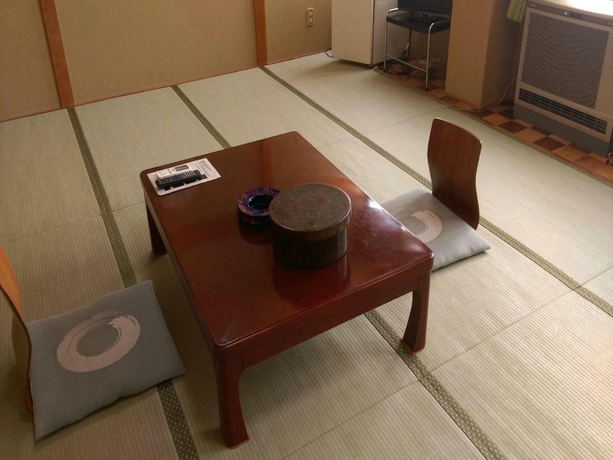 Готель Kashiwagi Onsen Hirakawa Екстер'єр фото